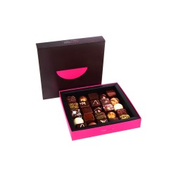 Coffret de 25 pralines – Chocolat artisanal | Carré Noir